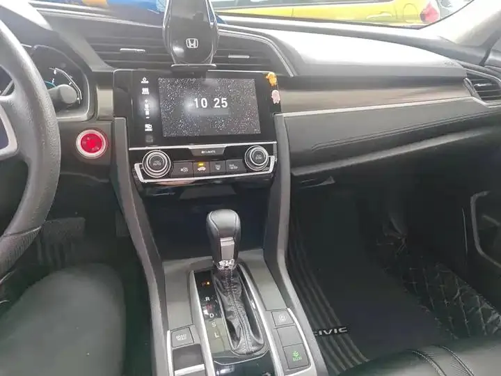 Civic 2019 220TURBO CVT Dynamic Edition Country VI 6