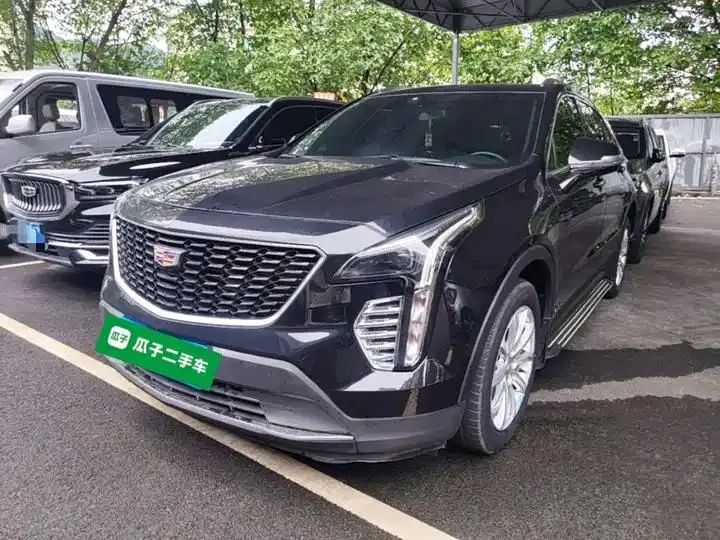 Open image lightbox: Cadillac XT4 2021 28T Two-Drive Technology