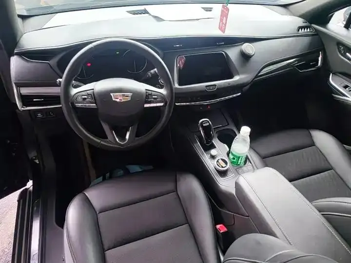 Cadillac XT4 2021 28T Two-Drive Technology 10