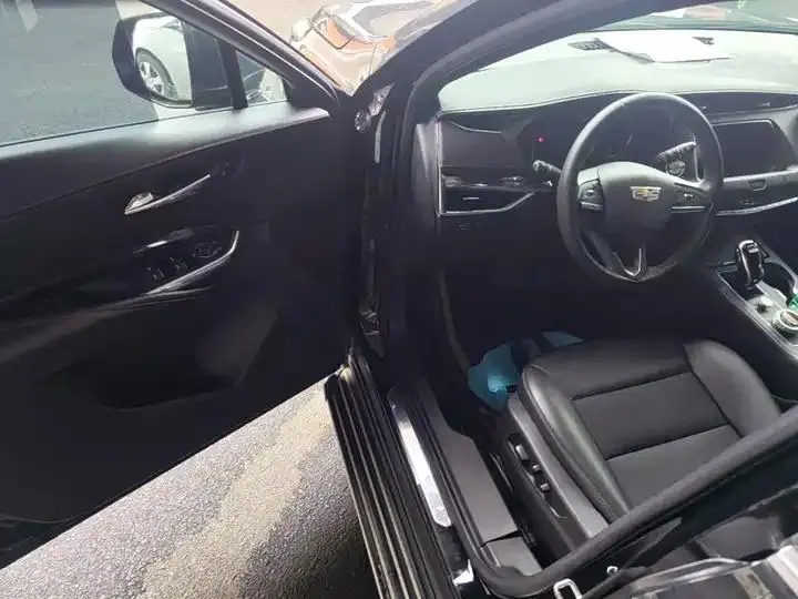 Cadillac XT4 2021 28T Two-Drive Technology 16