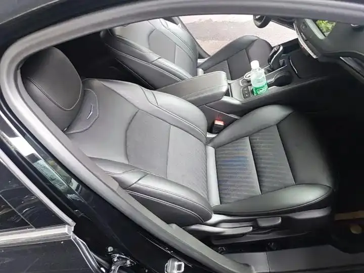 Cadillac XT4 2021 28T Two-Drive Technology 25