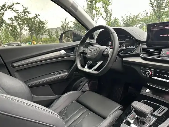 Audi Q5L 2023 40T luxury dynamic 12