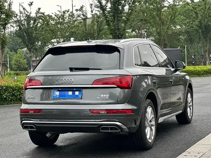 Audi Q5L 2023 40T luxury dynamic 6