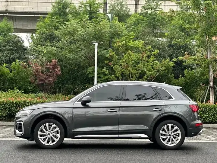 Audi Q5L 2023 40T luxury dynamic 7
