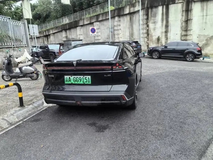 ChangAn Deepal 2023 SL03 200Max Range-Extended Version Automatic 4
