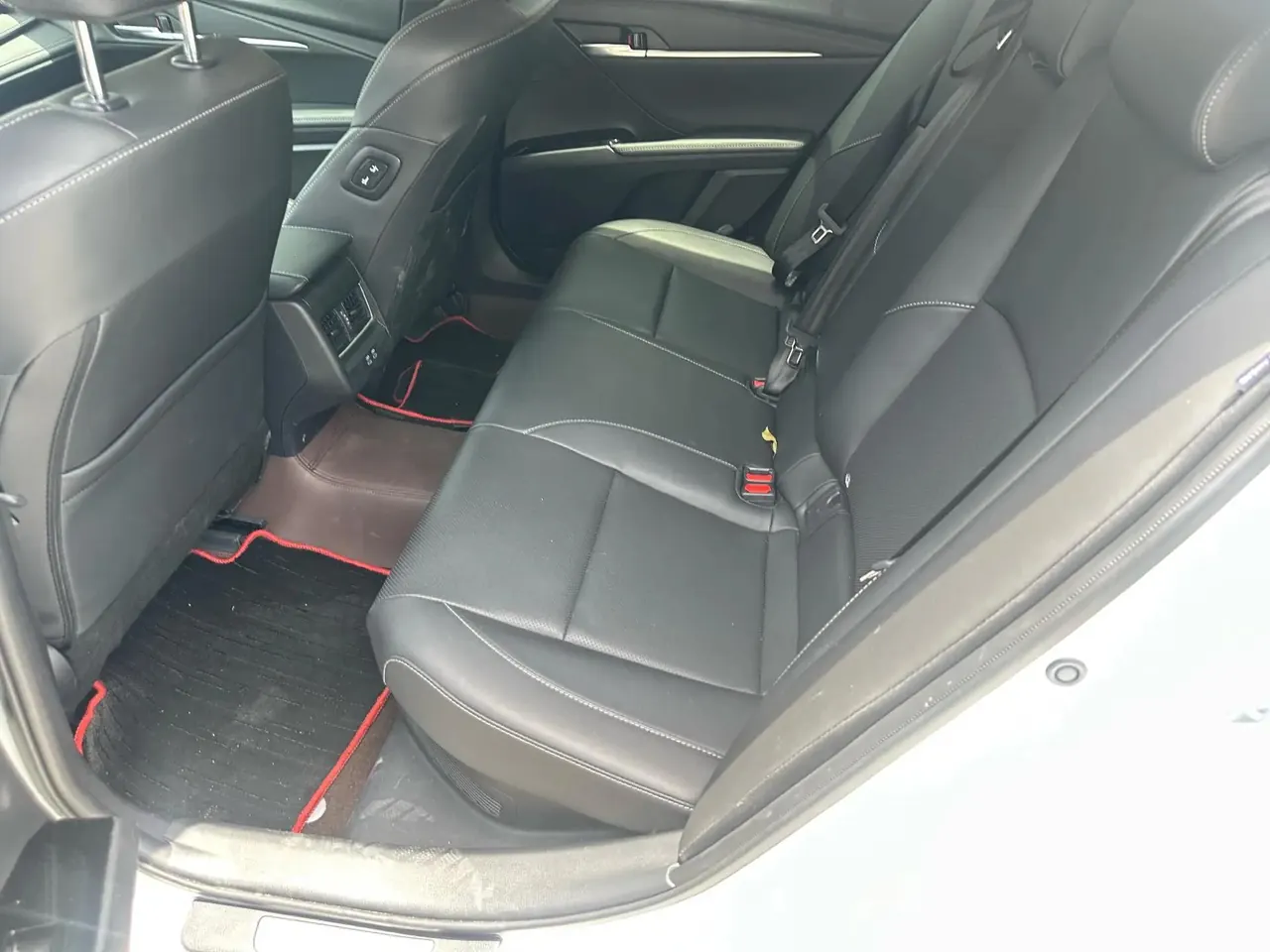 Toyota 2025 Camry Dual Engine 2.0HXS Stepless Brilliant Edition Automatic Gear 3