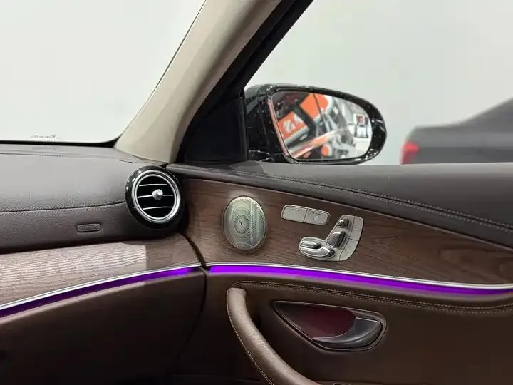 Mercedes Benz E Class 2022 E 300 L Luxury Model 11