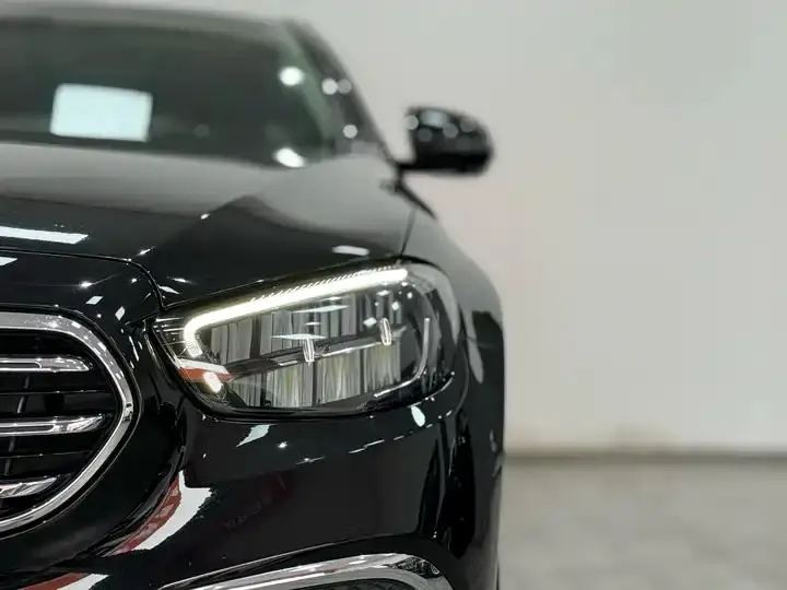 Mercedes Benz E Class 2022 E 300 L Luxury Model 16
