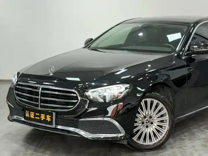 Mercedes Benz E Class 2022 E 300 L Luxury Model 17