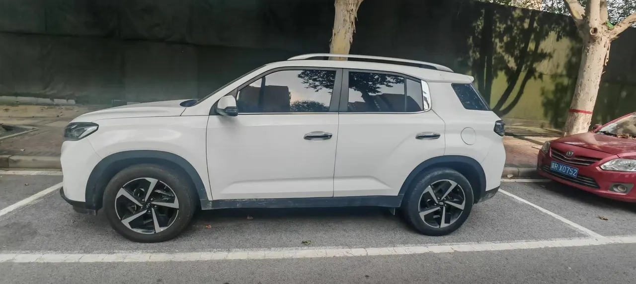 Hyundai Beijing ix35 2021 model 2.0L automatic two-wheel-drive GLS Leading Edition 3