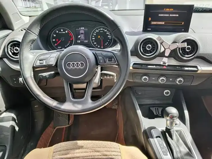 Audi Q2L 2021 35 TFSI Enterprising Dynamic 7