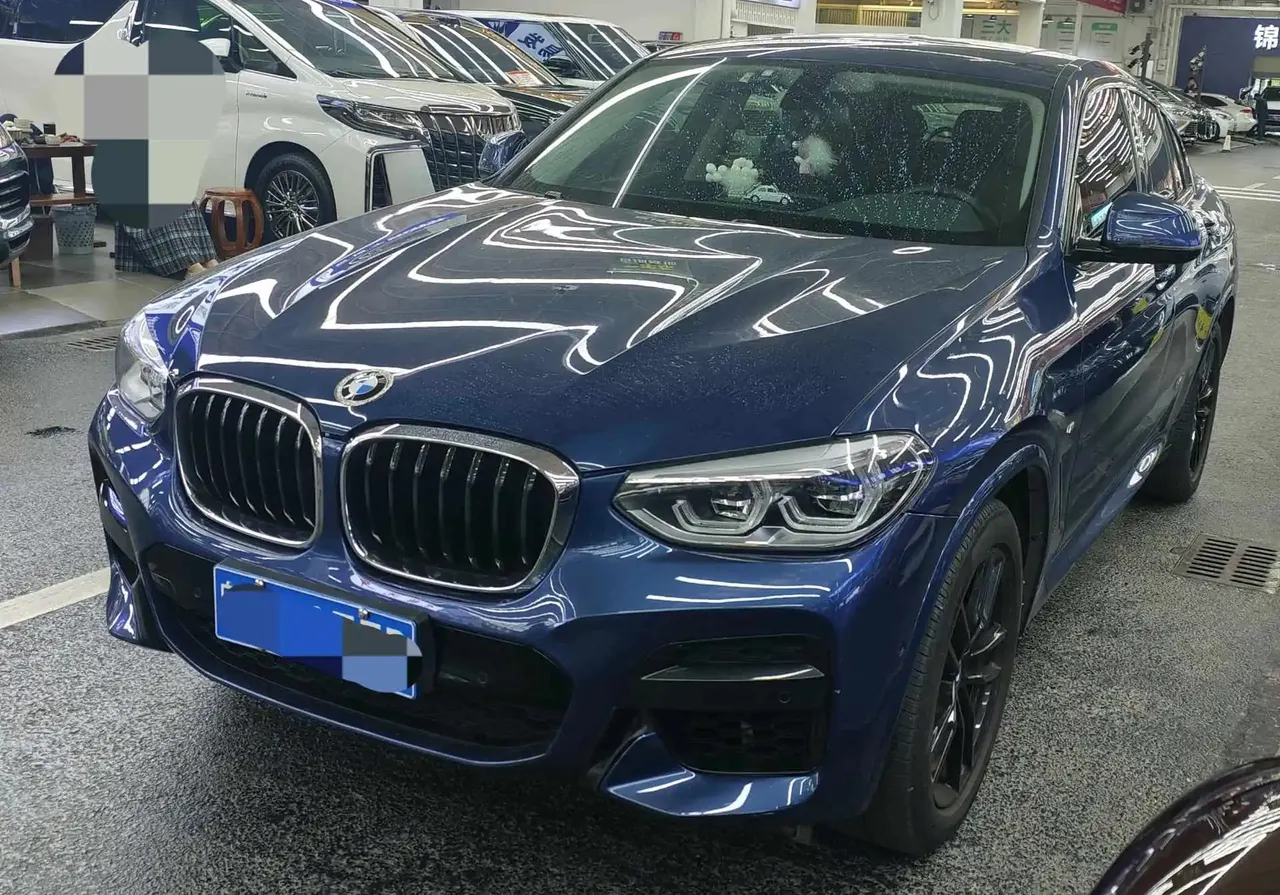 Открыть галерею: BMW X4 2021 xDrive 25i M Sport Set