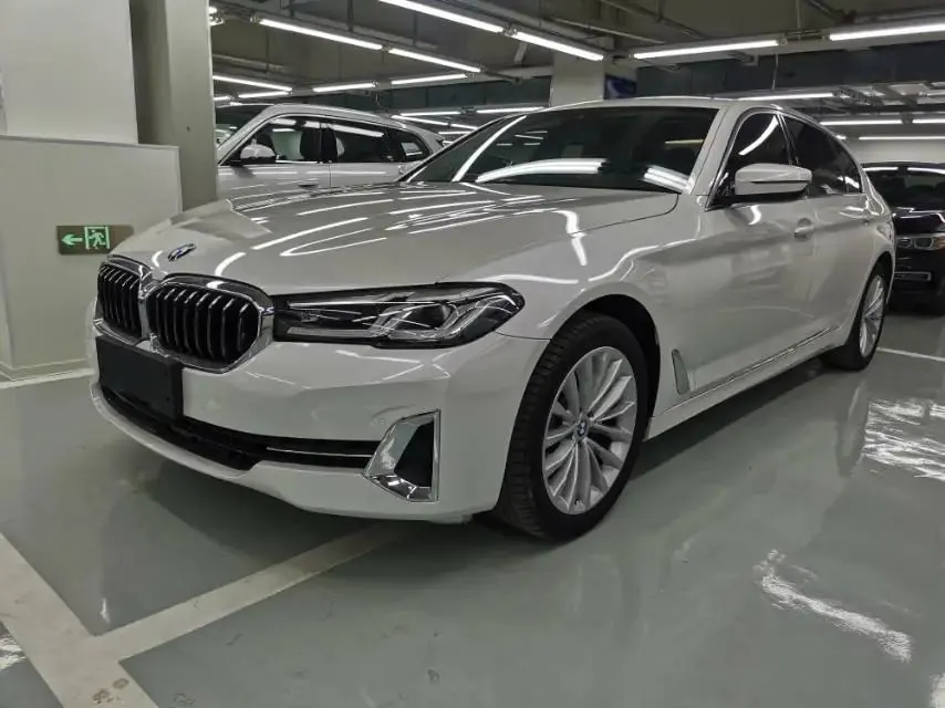BMW 5 Series 2022 Model Facelift 525Li Luxury Package - View 1