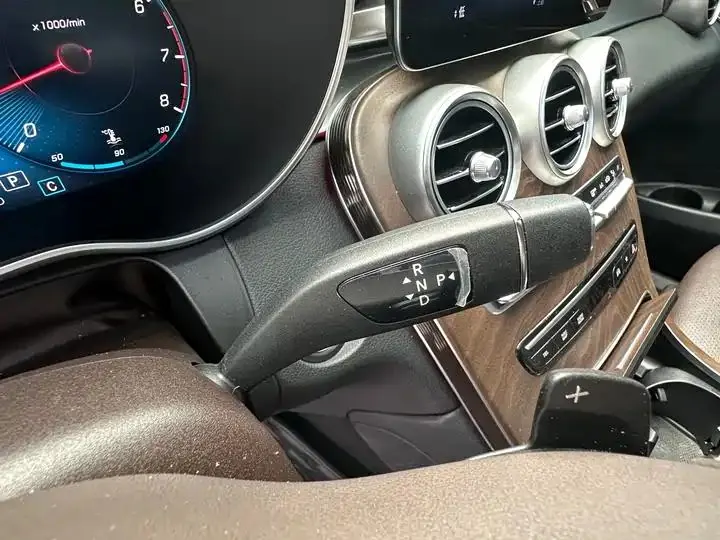 Mercedes Benz GLC 2022 GLC 300 L 4MATIC Dynamic Edition Prestige Version 14