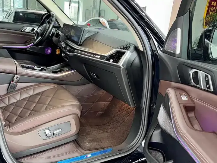 BMW X5 2023 xDrive 30Li exclusive m sports obsidian night suit 20