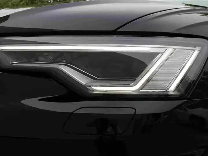 Audi A6L 2024 45 TFSI Selected Dynamic Type 13