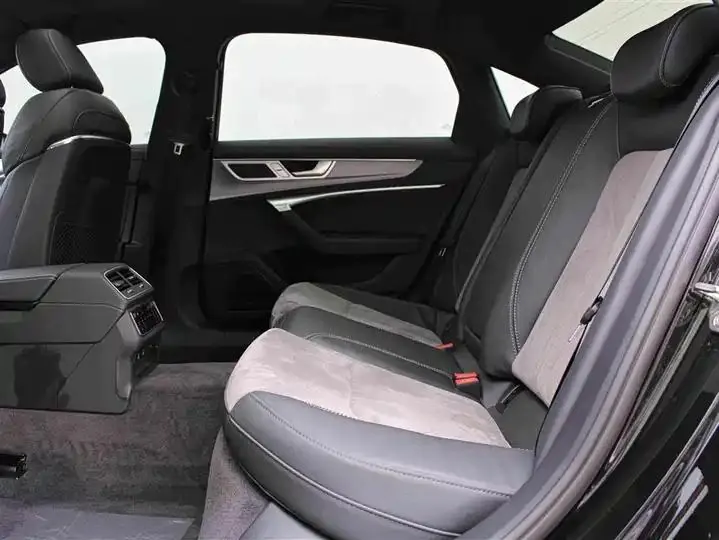 Audi A6L 2024 45 TFSI Selected Dynamic Type 17
