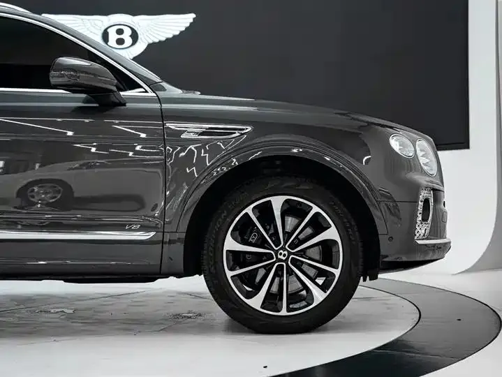 Add more 2022 4.0T V8 20