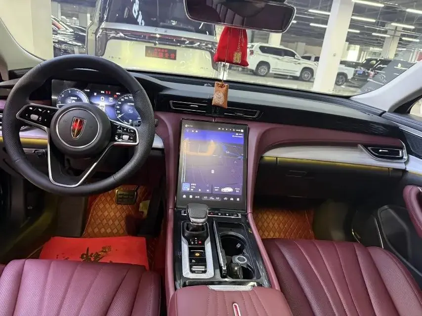 HongQi H5 2024 2.0T Auto Zhilian Flag Chang Edition 6
