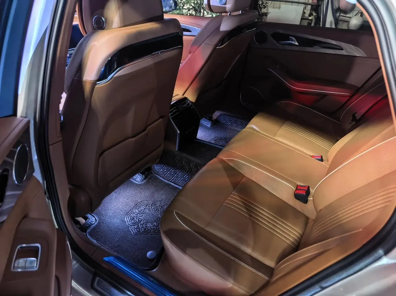 HongQi H9 2020 model 2.0T Intelligent Connected Flag Enjoyment Edition 3