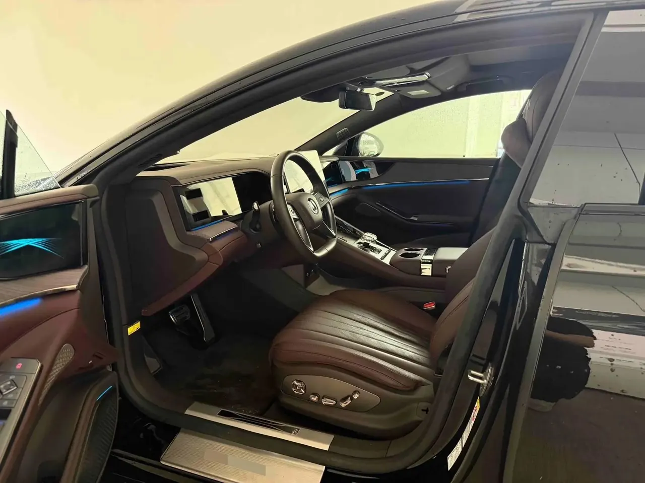Denza Z9 2024 GT Plug-in Hybrid Edition 7