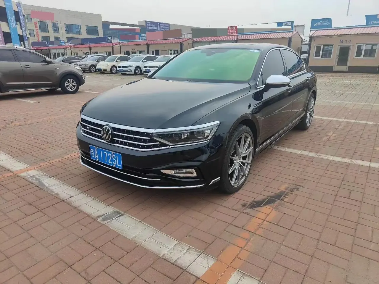 Magotan 2022 380TSI DSG Basic Model - View 1