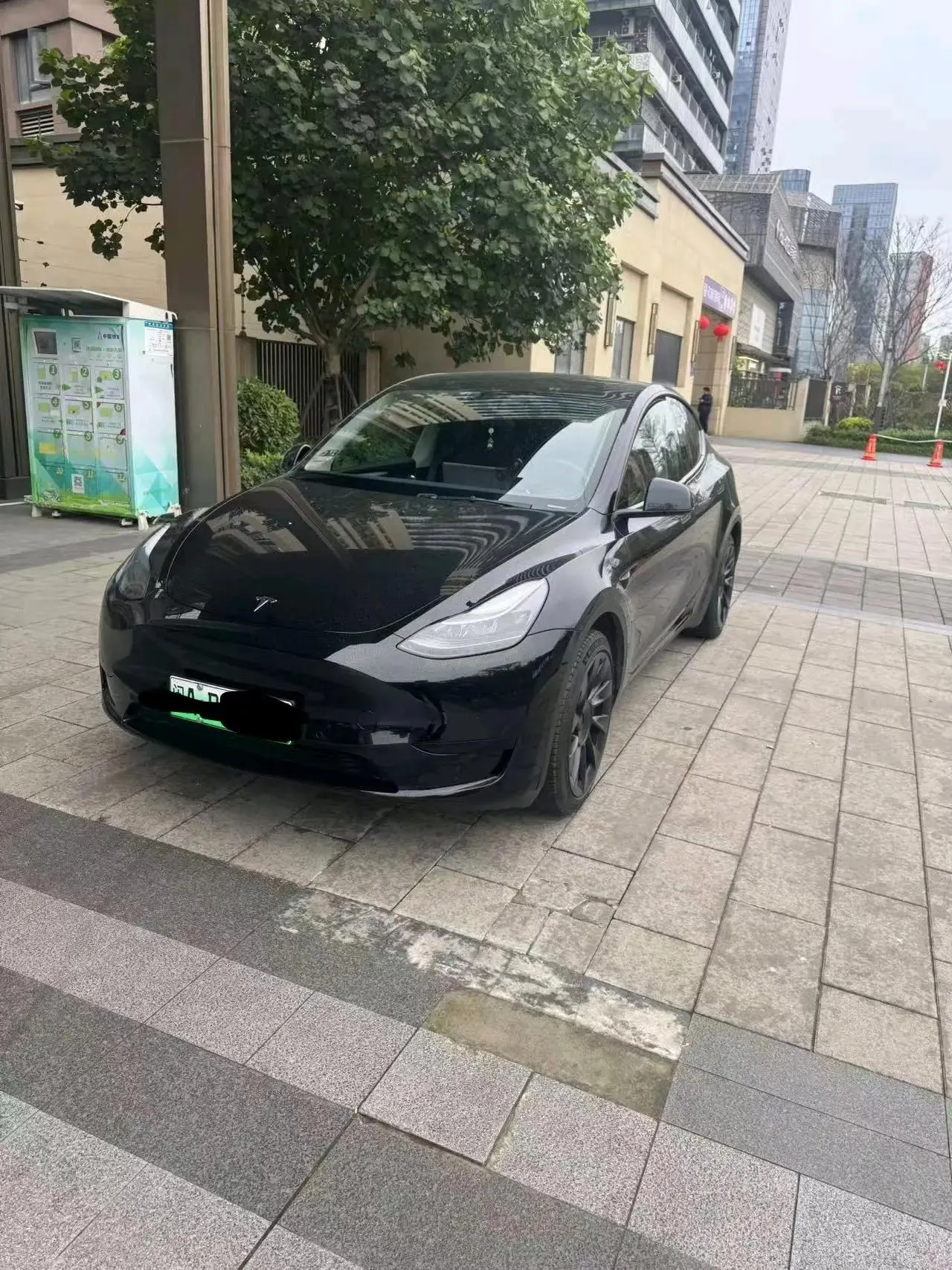 2023 Model Y Rear-Wheel Drive Version - View 1