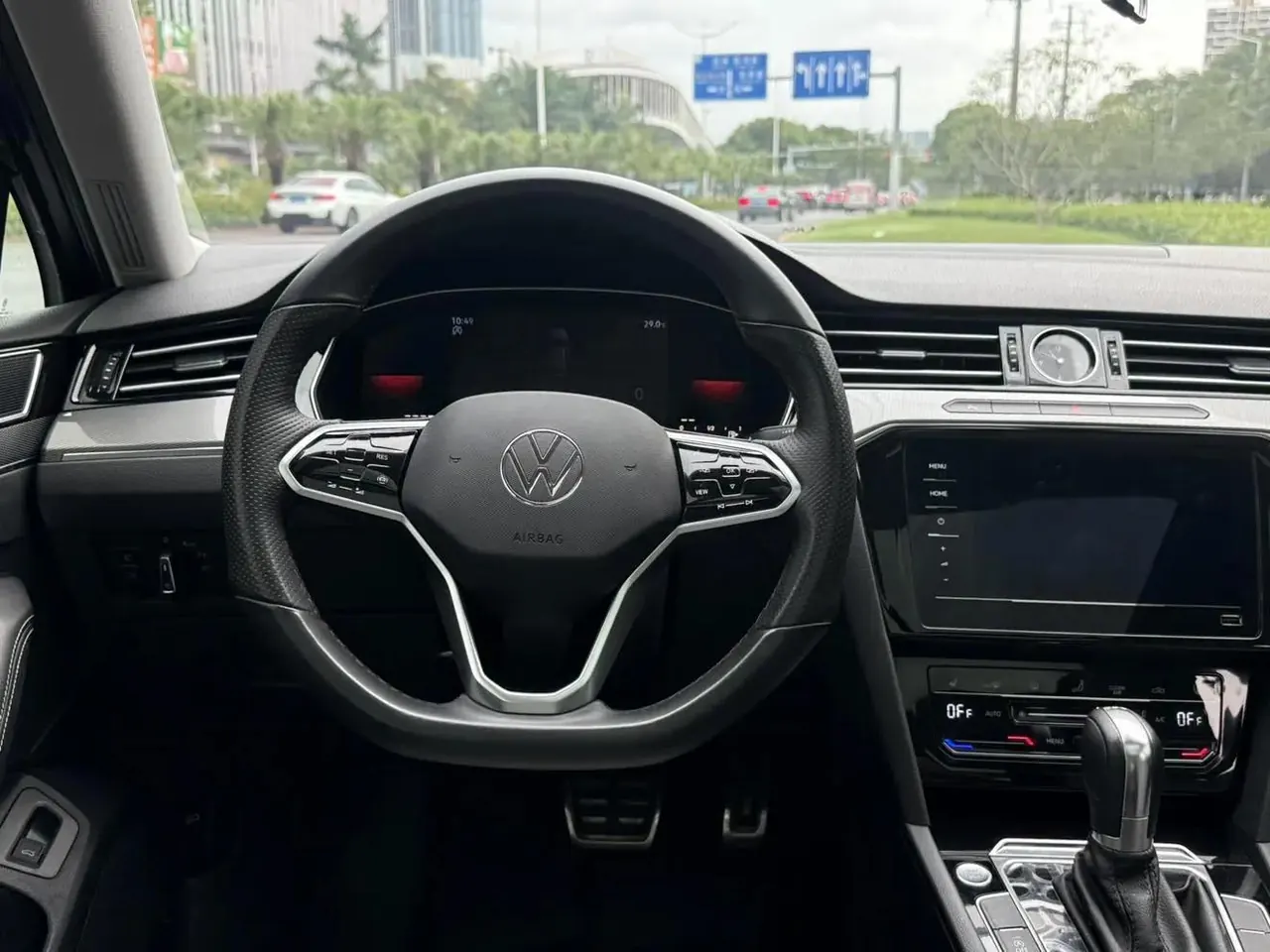 Volkswagen 2023 Magotan 2.0TSI 330TSI 2 Million Units Commemorative Edition Leading Model Automatic 11