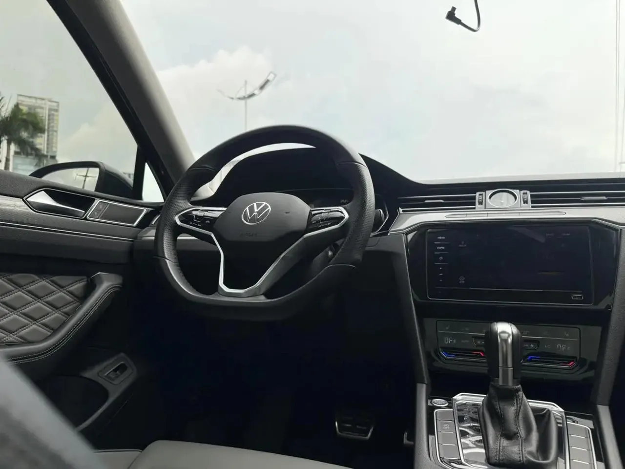 Volkswagen 2023 Magotan 2.0TSI 330TSI 2 Million Units Commemorative Edition Leading Model Automatic 12