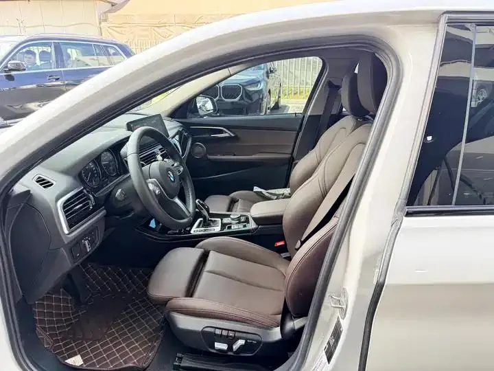 BMW 1 Series 2021 120i M Sports Obsidian Night Edition 7