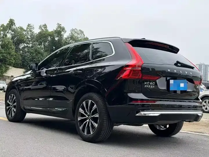 Volvo XC60 2025 B5 All-Wheel Drive Smart Luxury Edition 7