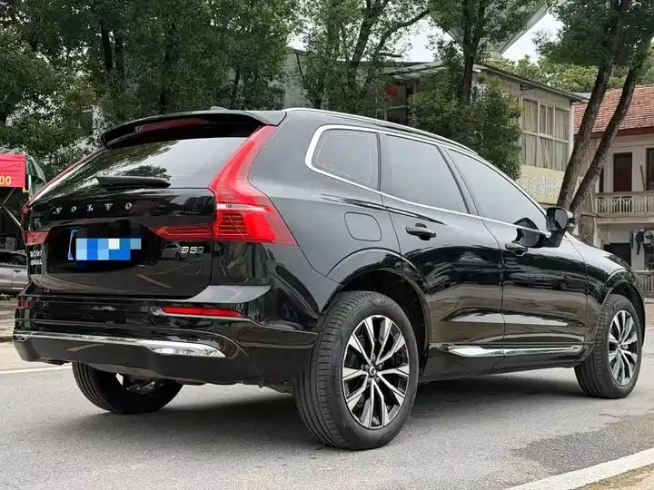 Volvo XC60 2025 B5 All-Wheel Drive Smart Luxury Edition 9