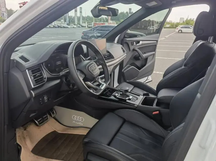 Audi 2024 Q5L Sportback 2.0TFSI 40TFSI luxury automatic 7