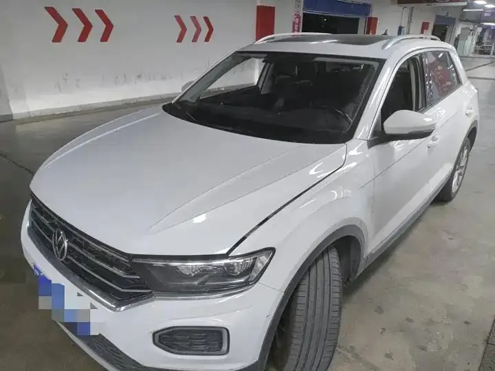 Открыть галерею: T-ROC 2022 280TSI DSG Front-Wheel-Drive Elite PLUS