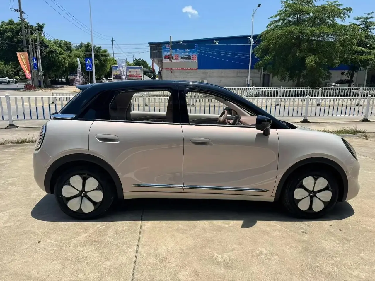 WuLing 2026 Plantronics Pro 403km Flagship Automatic 8