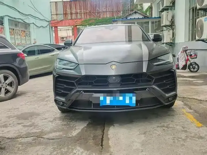 Open image lightbox: Urus 2021 4.0T V8