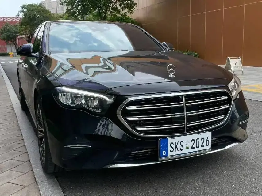 Mercedes Benz E Class 2026 E 300 L 48V 2.0T Luxury Automatic Gear 3