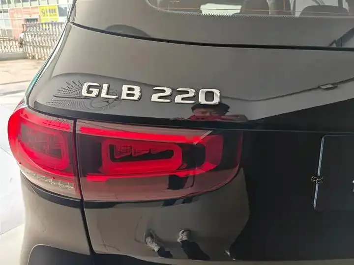 Mercedes Benz GLB 2023 GLB 220 Dynamic 6