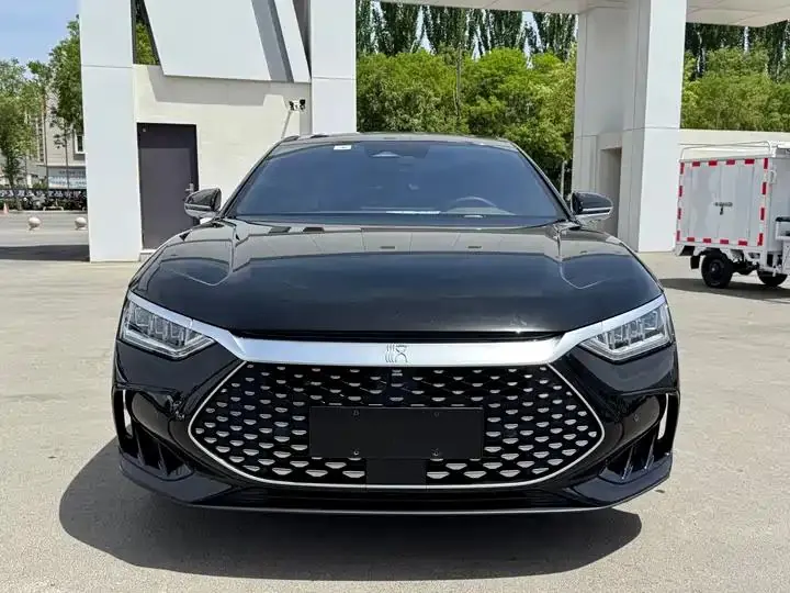 Han 2023 DM-i Champion Edition 121KM Honorable Model 2