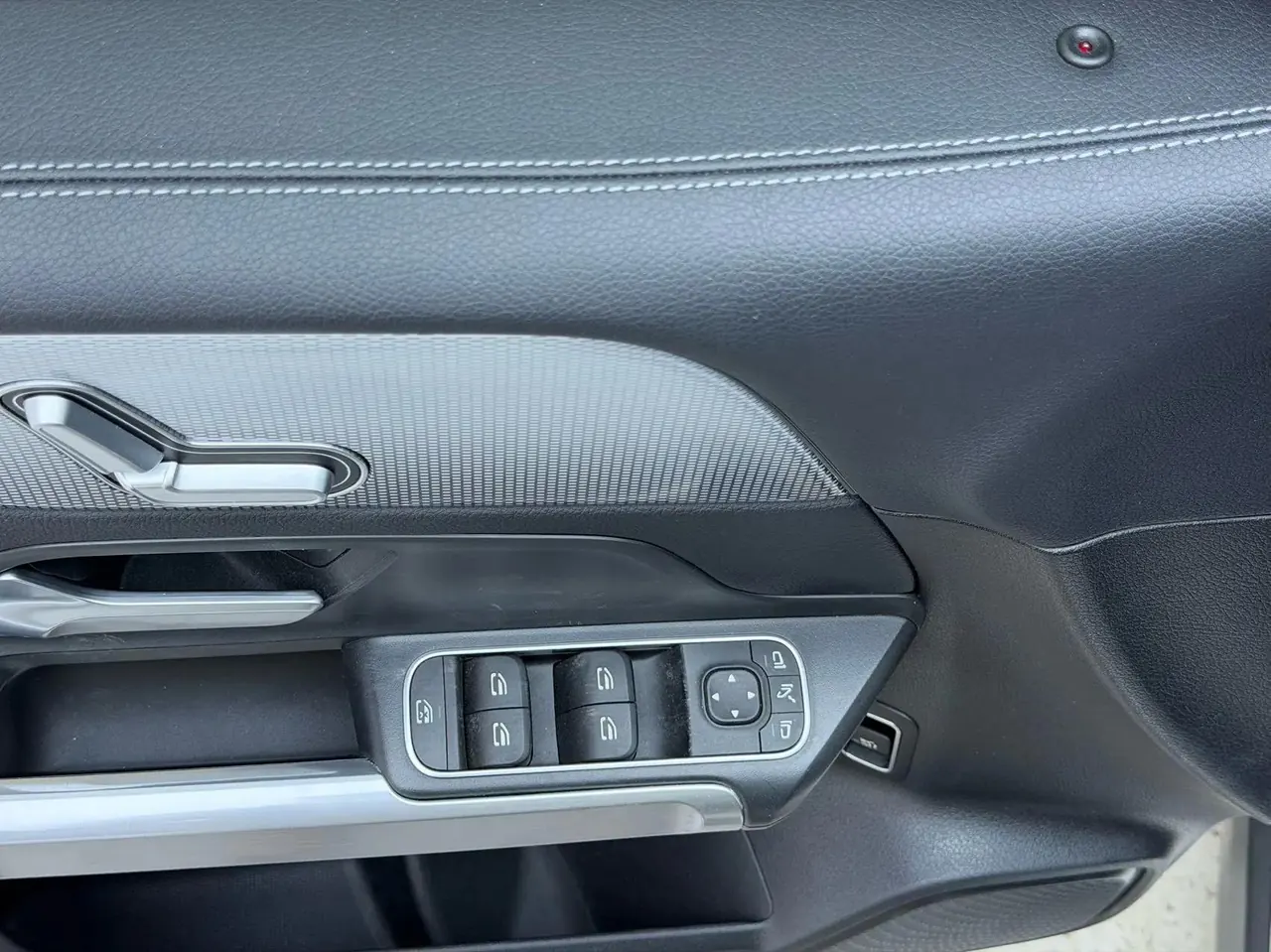 Mercedes Benz GLB 2020 GLB 180 Dynamic 4