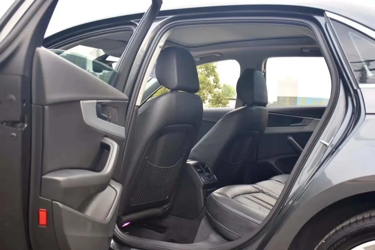 Audi A4L 2019 40 TFSI Fashion VI 5