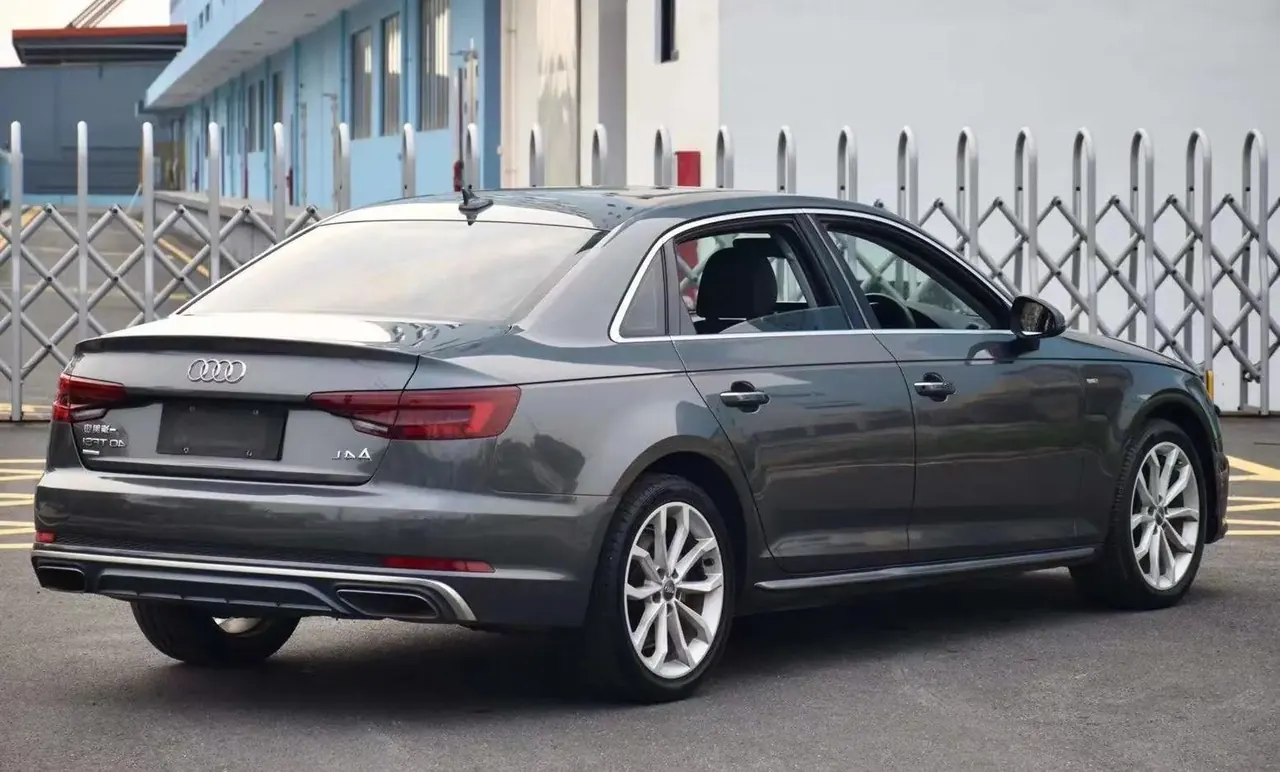Audi A4L 2019 40 TFSI Fashion VI 9