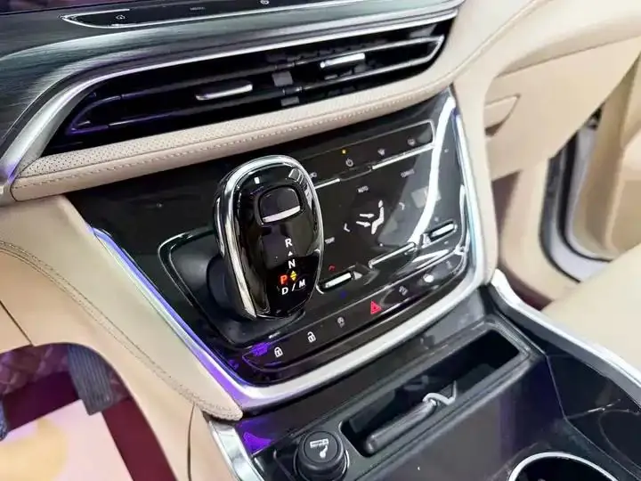 Buick GL8 2022 ES Lu Zun 653T Premium 18