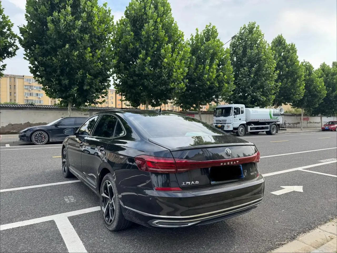 Volkswagen 2023 Passat 2.0TSI 330TSI Luxury Edition (facelift) Automatic 7
