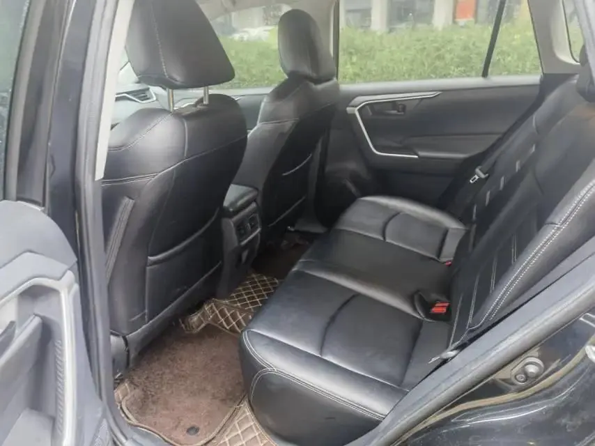 RAV4 RongFang 2022 2.0L CVT Two-Drive Urban Edition 10