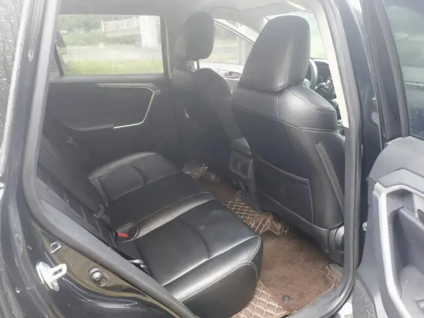 RAV4 RongFang 2022 2.0L CVT Two-Drive Urban Edition 12