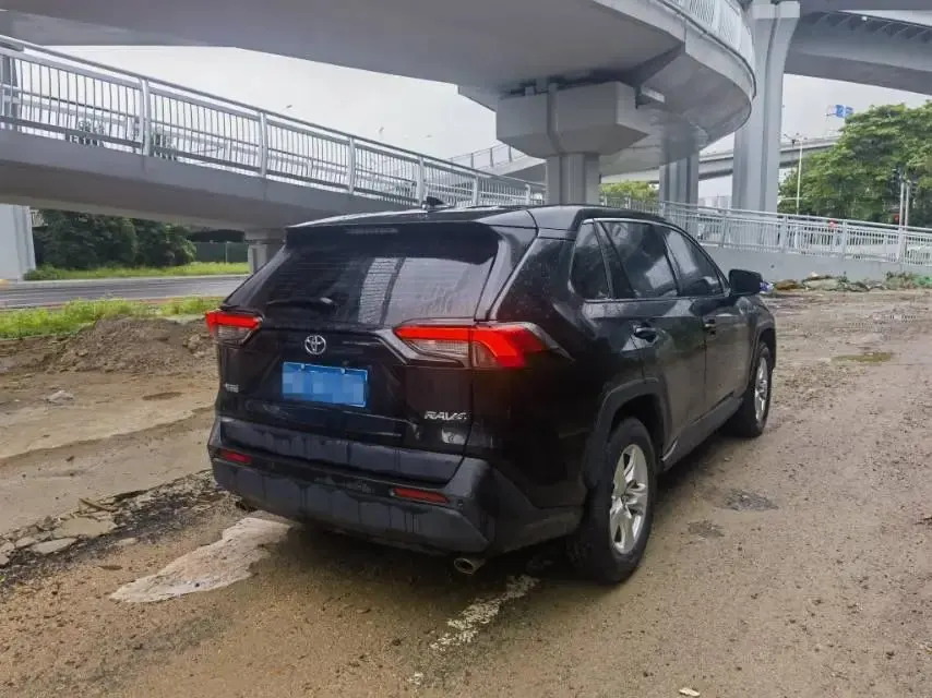 RAV4 RongFang 2022 2.0L CVT Two-Drive Urban Edition 4