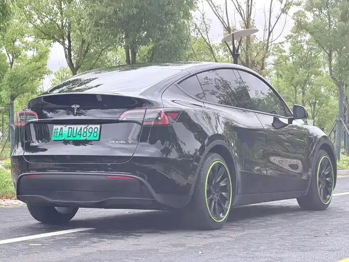 Model Y 2022 rear-wheel drive version 11