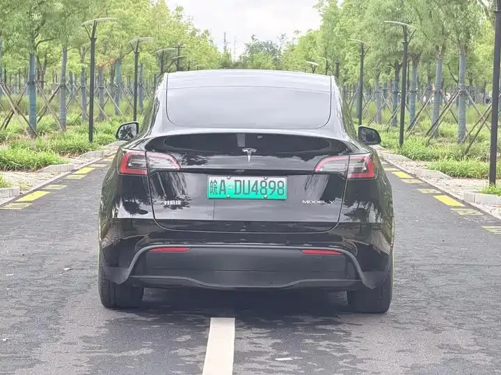 Model Y 2022 rear-wheel drive version 12