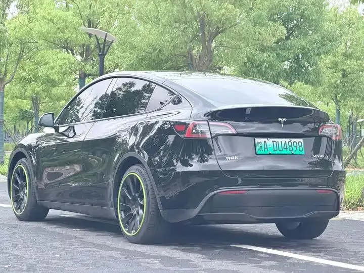 Model Y 2022 rear-wheel drive version 13
